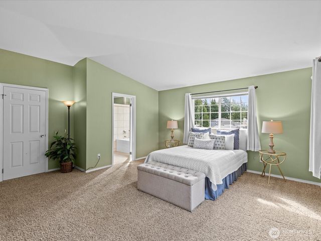 18319 Driftwood Drive E, Lake Tapps, WA 98391