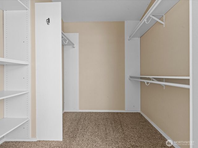 18319 Driftwood Drive E, Lake Tapps, WA 98391