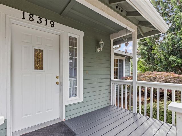 18319 Driftwood Drive E, Lake Tapps, WA 98391