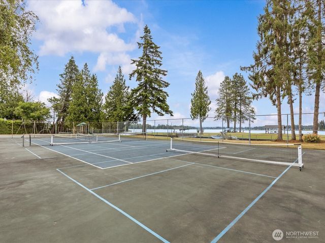 18319 Driftwood Drive E, Lake Tapps, WA 98391