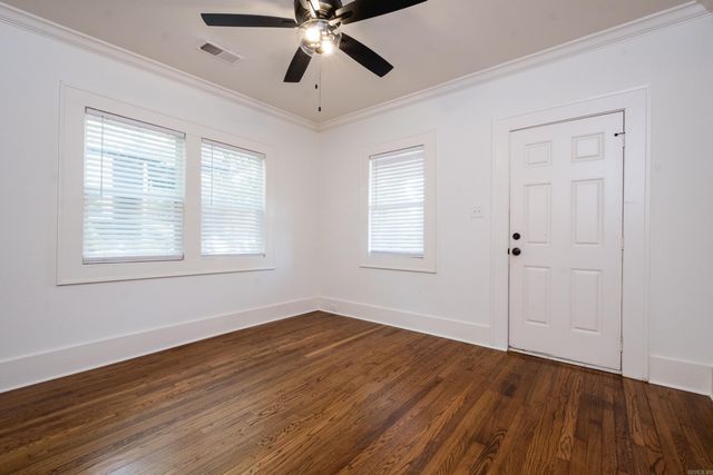 3405 W 7th Street, Little Rock, AR 72205