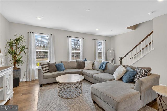 5121 FRANKLIN CIR, Pipersville, PA 18947