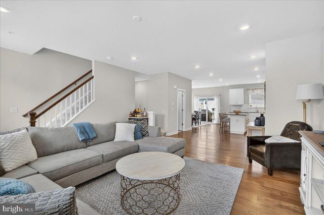 5121 FRANKLIN CIR, Pipersville, PA 18947