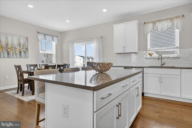 5121 FRANKLIN CIR, Pipersville, PA 18947