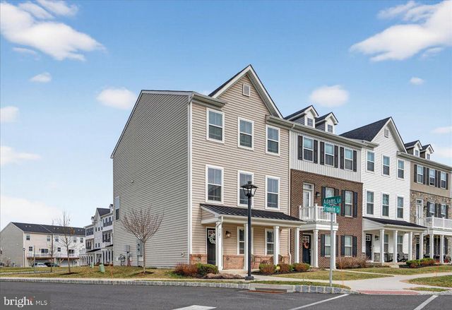 5121 FRANKLIN CIR, Pipersville, PA 18947