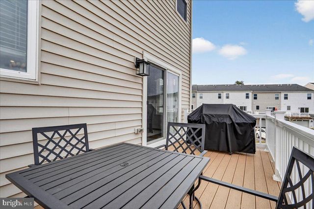 5121 FRANKLIN CIR, Pipersville, PA 18947