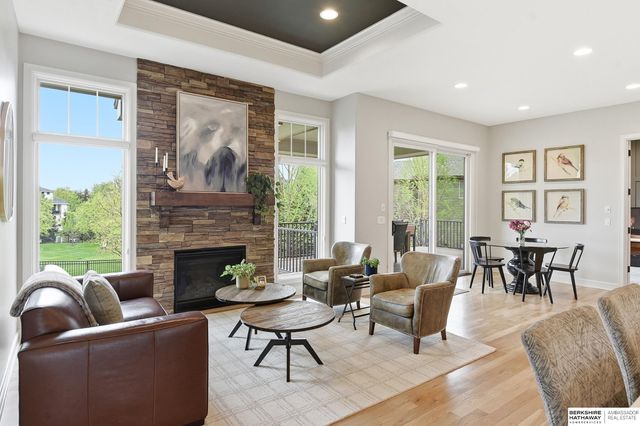 19032 Hamilton Street, Elkhorn, NE 68022