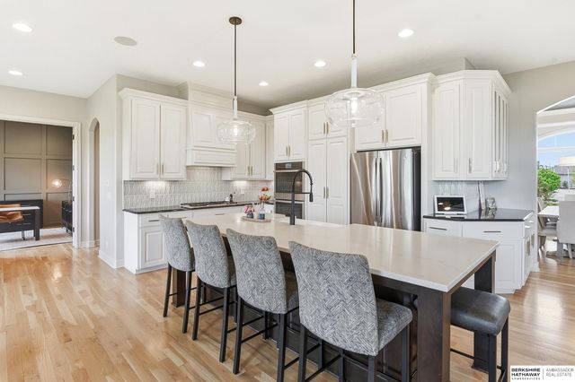 19032 Hamilton Street, Elkhorn, NE 68022