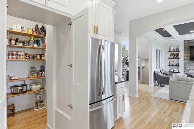 19032 Hamilton Street, Elkhorn, NE 68022