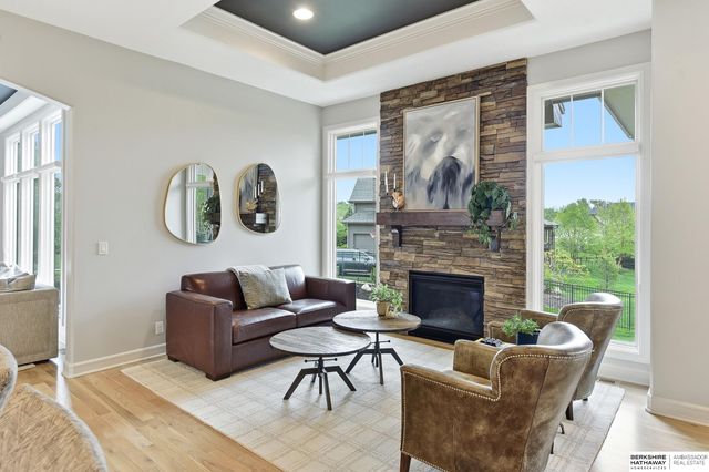19032 Hamilton Street, Elkhorn, NE 68022