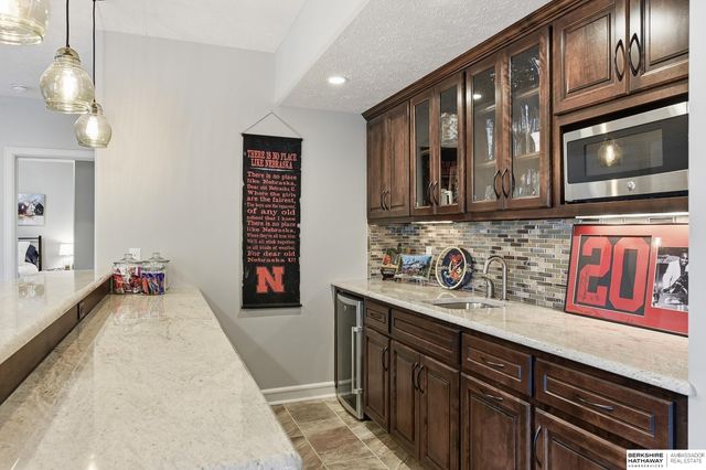 19032 Hamilton Street, Elkhorn, NE 68022
