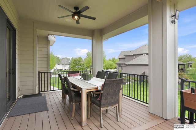 19032 Hamilton Street, Elkhorn, NE 68022