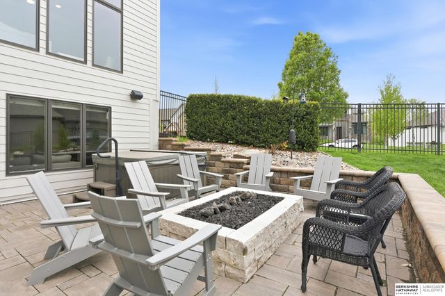 19032 Hamilton Street, Elkhorn, NE 68022