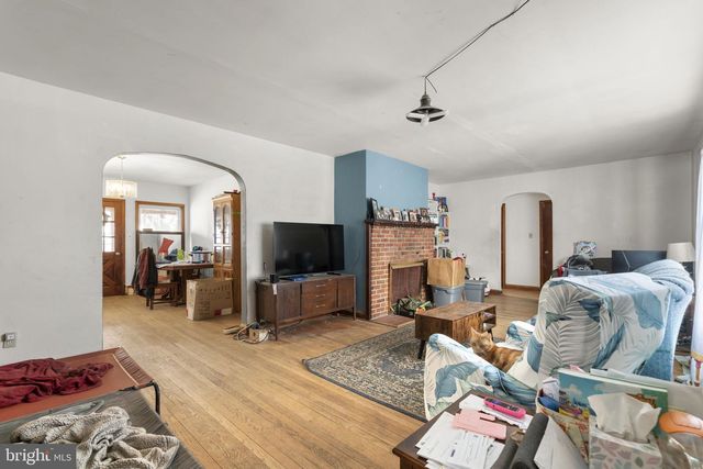 201 9TH, Baltimore, MD 21225