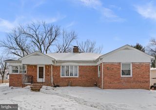 201 9TH, Baltimore, MD 21225