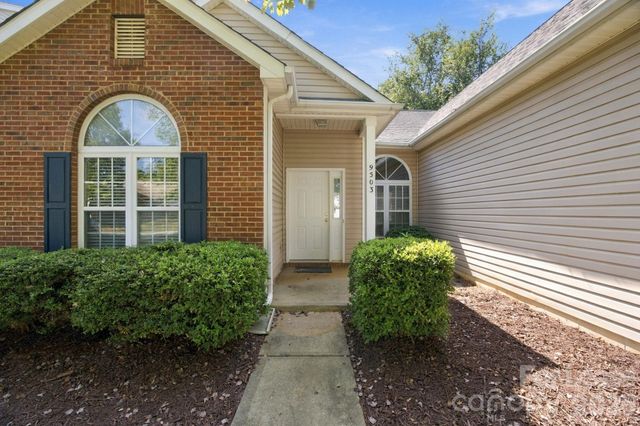 9503 Scotland Hall Court, Charlotte, NC 28277