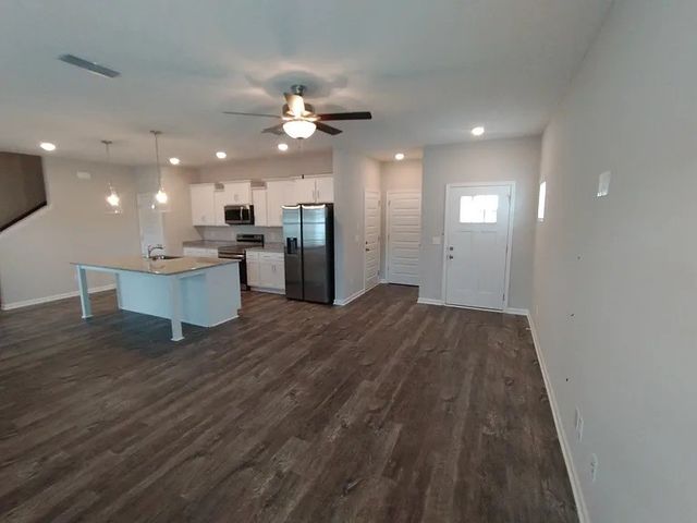 1844 Bethpage Dr, Murfreesboro, TN 37127