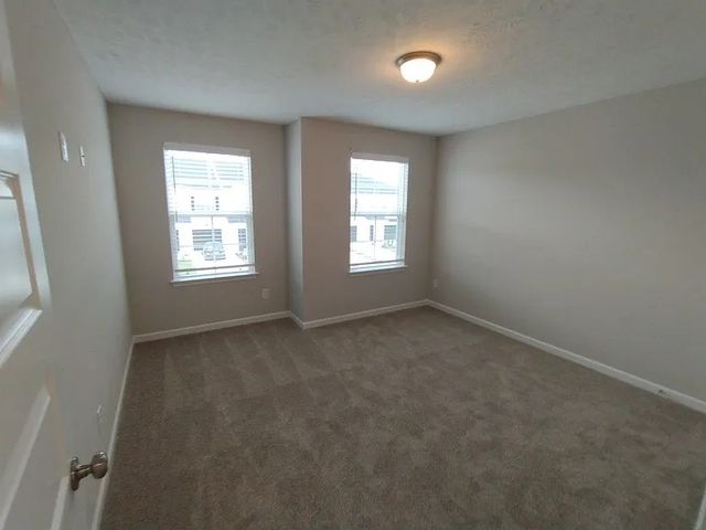 1844 Bethpage Dr, Murfreesboro, TN 37127