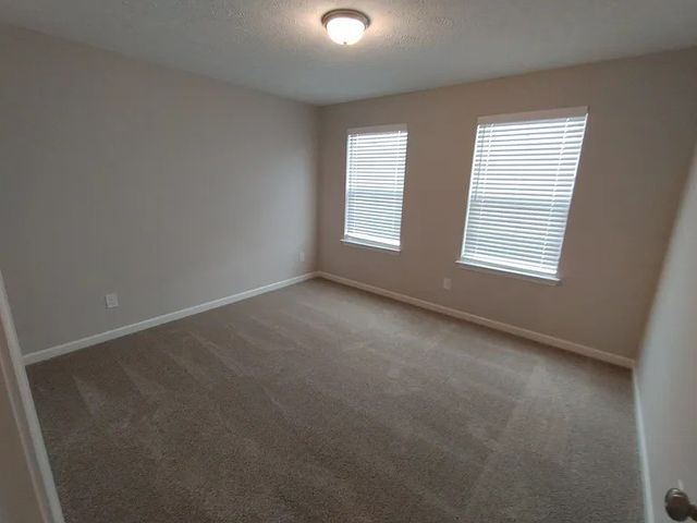 1844 Bethpage Dr, Murfreesboro, TN 37127