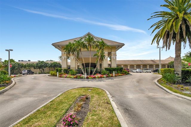 5310 S Fountains Dr S 217, Lake Worth, FL 33467