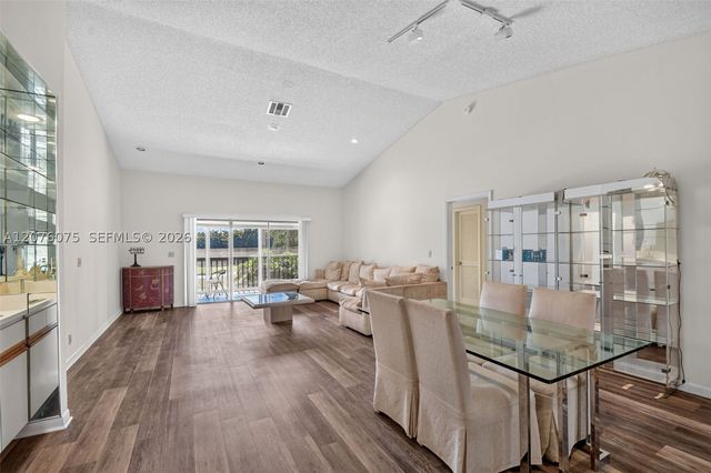 5310 S Fountains Dr S 217, Lake Worth, FL 33467