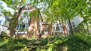 3771 Meadowbrook Boulevard, University Heights, OH 44118