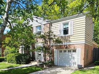 520 Warren Avenue, Park Ridge, IL 60068