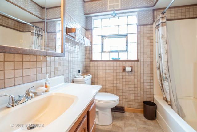 12949 S Exchange Avenue, Chicago, IL 60633