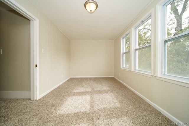 34804 Ash Street, Wayne, MI 48184