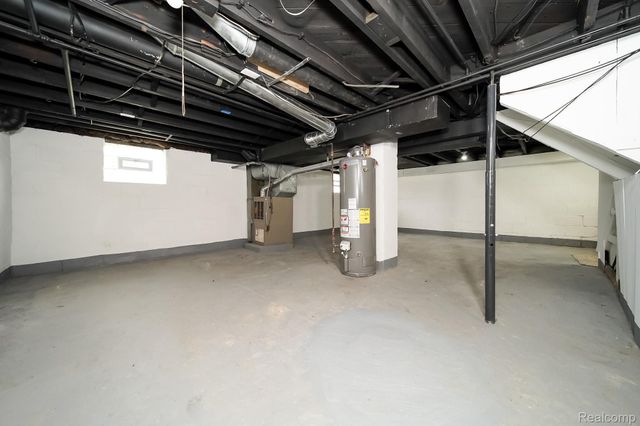 34804 Ash Street, Wayne, MI 48184
