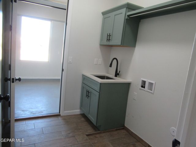 5799 JUNIPER CREEK Drive, El Paso, TX 79932