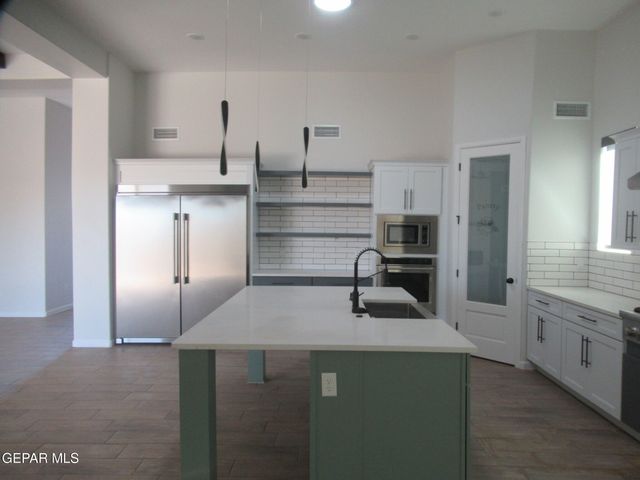 5799 JUNIPER CREEK Drive, El Paso, TX 79932