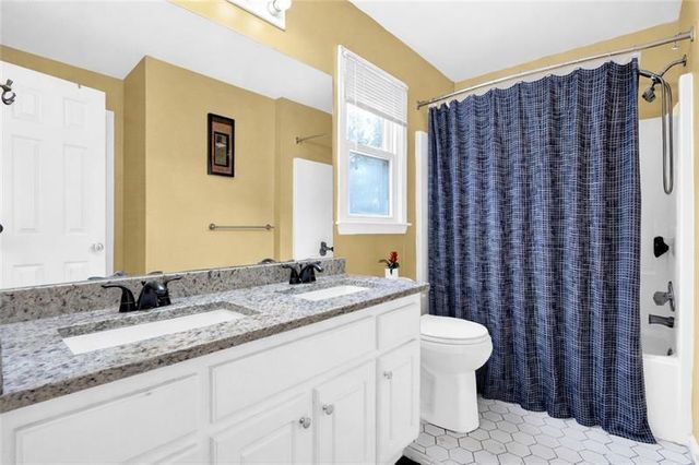 320 Riverbirch Lane, Lawrenceville, GA 30044