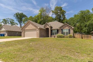 107 Rose Row Ln, Winona, TX 75792