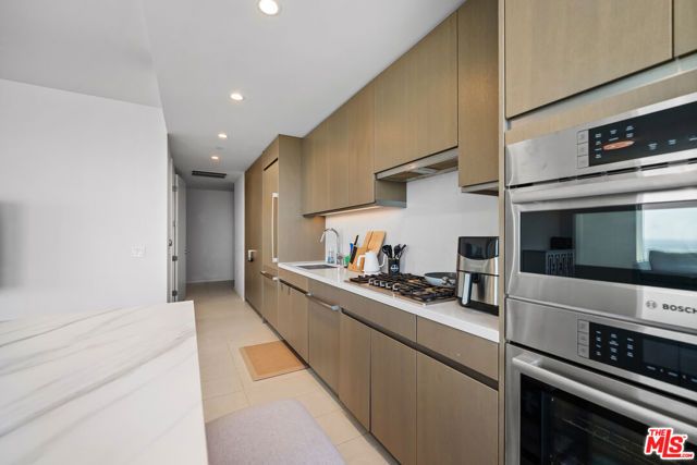 889 Francisco Street 3603, Los Angeles, CA 90017