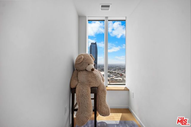 889 Francisco Street 3603, Los Angeles, CA 90017