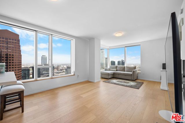 889 Francisco Street 3603, Los Angeles, CA 90017