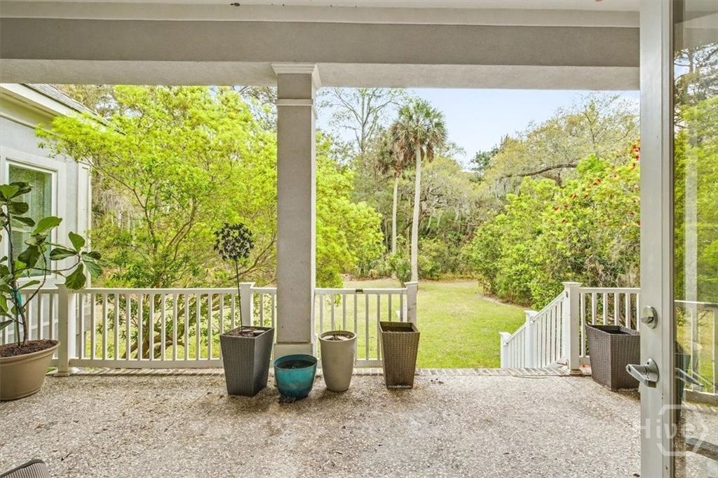 Image 30 of property listing at 9 Oak Glade Court, Savannah, GA 31411