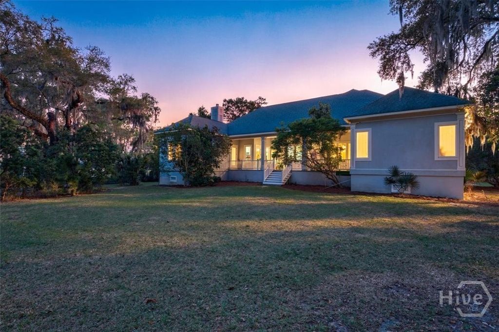 Image 42 of property listing at 9 Oak Glade Court, Savannah, GA 31411