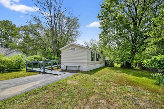 30 Old Henniker Road, Hillsborough, NH 03244