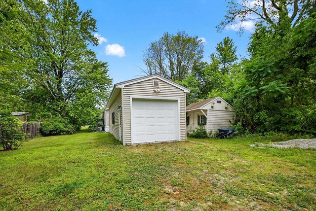 30 Old Henniker Road, Hillsborough, NH 03244