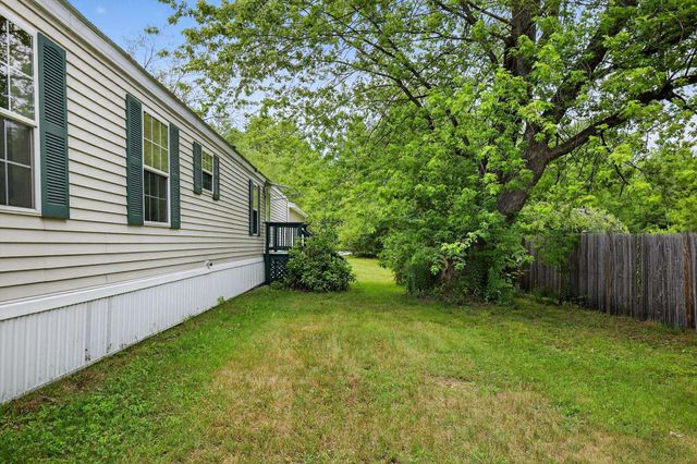 30 Old Henniker Road, Hillsborough, NH 03244