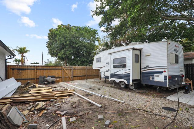 5231 Norma Elaine Road, West Palm Beach, FL 33417