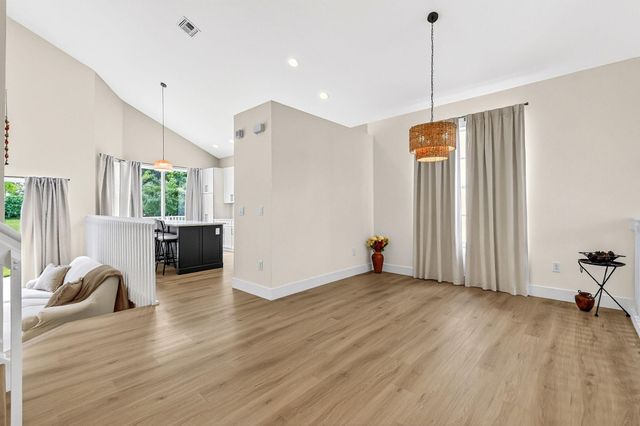 9858 Shepard Place, Wellington, FL 33414