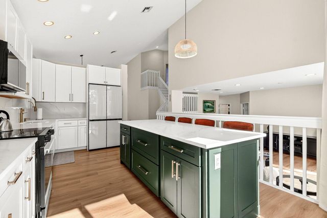 9858 Shepard Place, Wellington, FL 33414