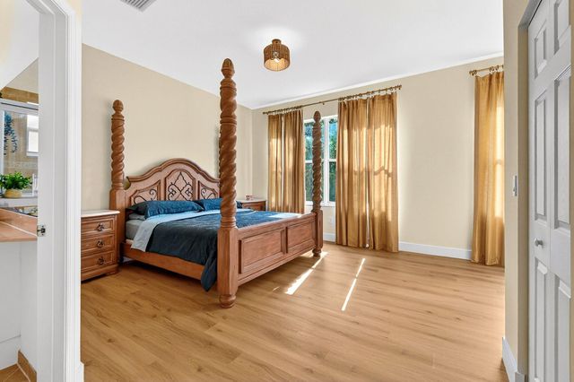 9858 Shepard Place, Wellington, FL 33414