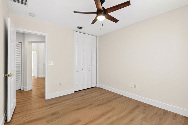 9858 Shepard Place, Wellington, FL 33414