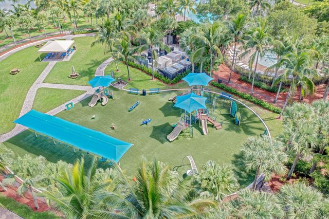 9858 Shepard Place, Wellington, FL 33414