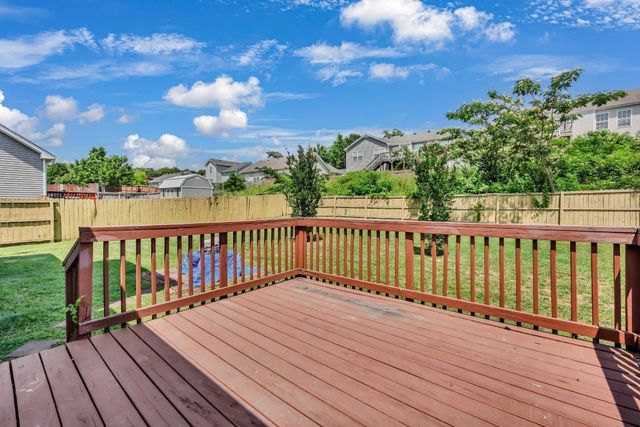 1380 Mutual Dr, Clarksville, TN 37042