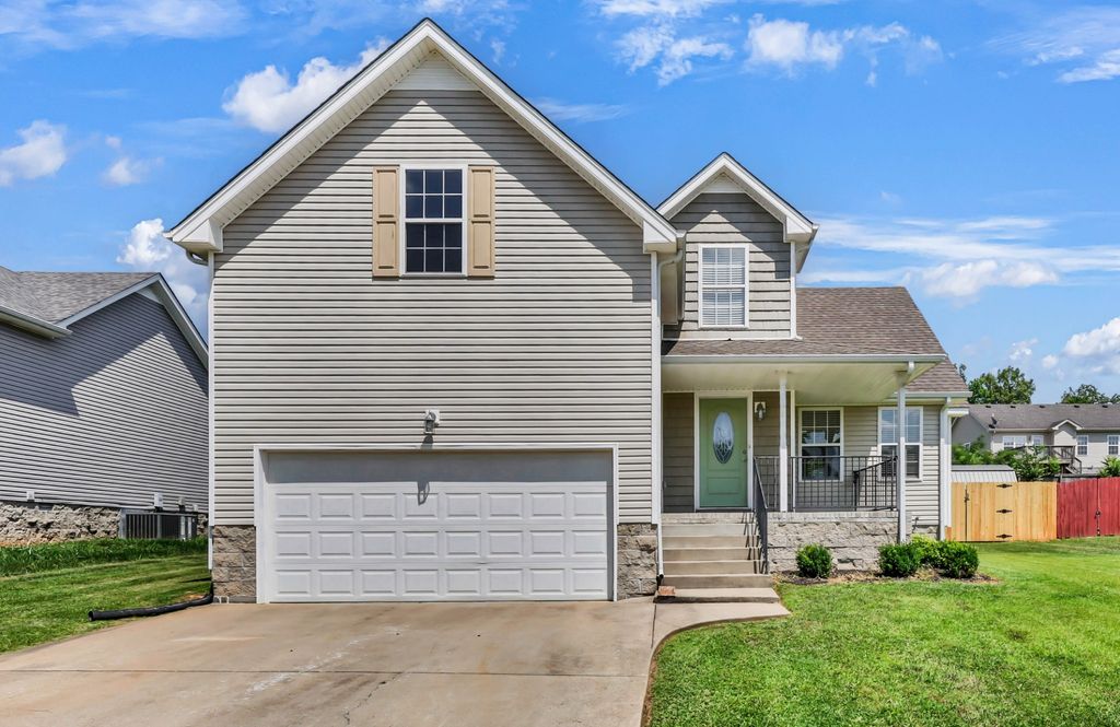 1380 Mutual Dr, Clarksville, TN 37042